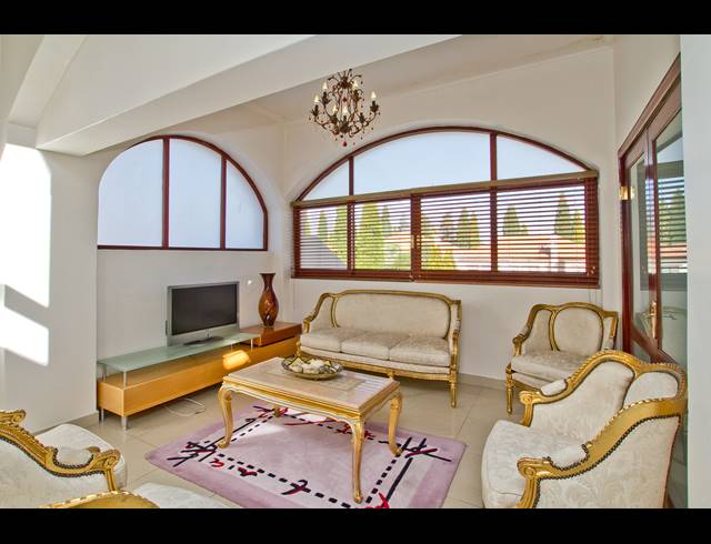 4 BEDROOM HOUSE FOR SALE IN KHYBER ROCK
